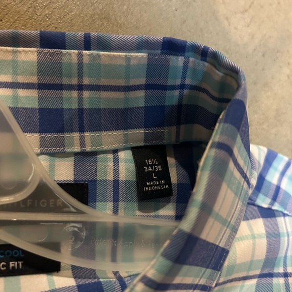 BOGO Tommy Hilfiger Button-Up Shirt L - Picture 5 of 7